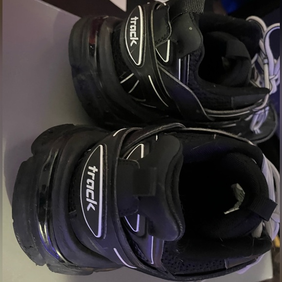 I'm selling Balenciaga tracks black size 10 on goat they go for 785 but I want 2 - Picture 1 of 3